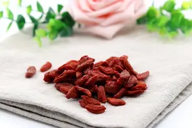 枸杞的“黄金搭档”！和它们搭配泡水喝，补肾补气效果好图片