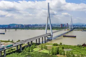 我国第五长高速公路——大广高速公路图片