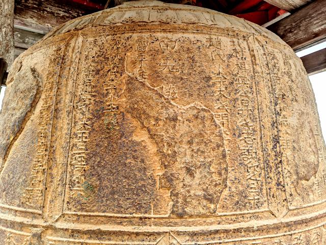 坡上孤塔——万荣八龙寺塔