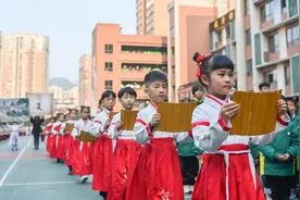 重庆瞭望｜网梗不断的年轻人为何开口词穷？图片