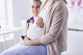 能成功怀上，但反复胎停是什么原因？图片