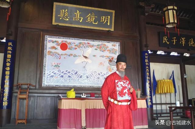 “五一”小长假就去建水：朱家花园接福纳财，临安府署顶缸、当差、赢免票