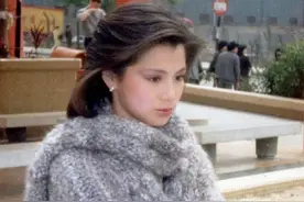 救命！翁美玲老照片惊到我了！80年代穿搭比现在网红高级10倍！图片