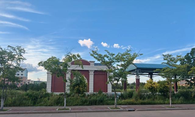 坐1路公交走马观花乌翠区