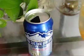 这些花都是酒鬼，灌点啤酒哗哗长，一个夏天蹿10米图片