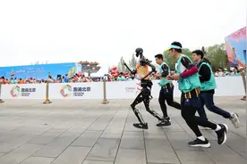 全球首场人形机器人半马 快来看看，你pick哪一个？图片