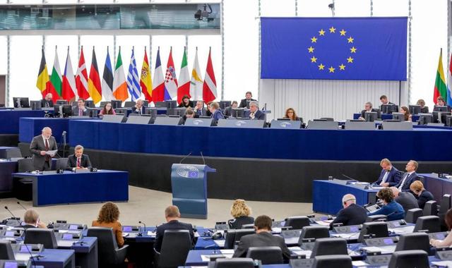 马克龙选好主战场，27国已收到请求，中方失去耐心，反制说到就到