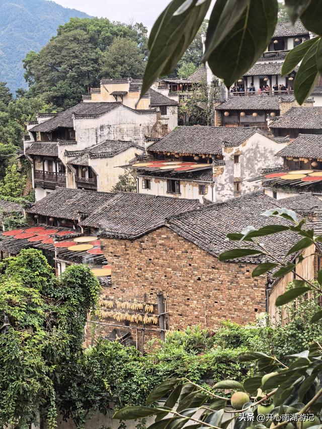 2025年秋老姐俩江西行，去篁岭看晒秋