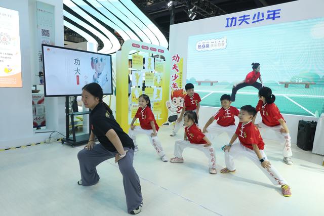 多图刷屏！国际数博会、全民阅读大会盛况持续