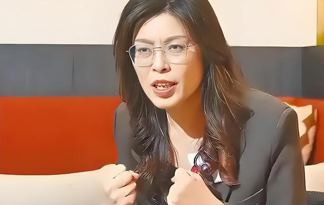 郑丽文说想到北京谈后，民进党急了，发声阻扰，郑丽文7个字反击