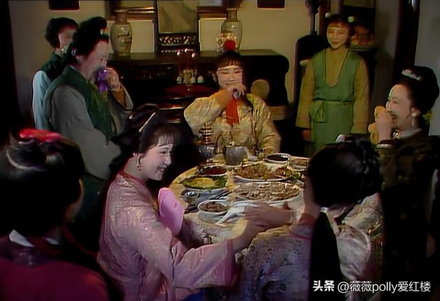 谁是薛宝钗的佳偶？答案是贾雨村，婚姻可以相互选择，他俩绝配