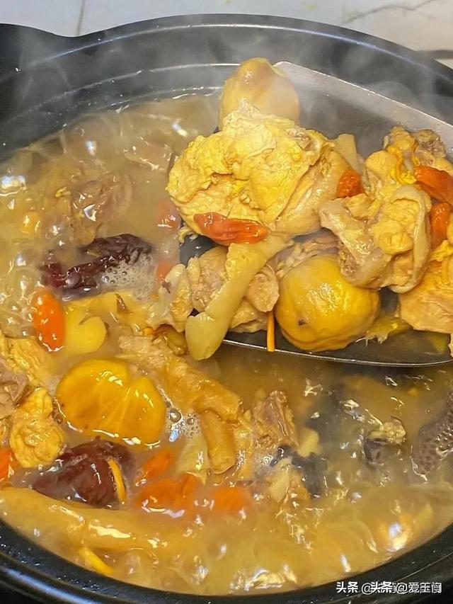 花胶海参炖雪梨 花胶海参炖汤