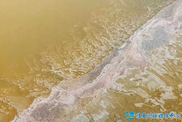 刘家峡库区炳灵峡口：黄河岸畔的千年秘境与山水奇观