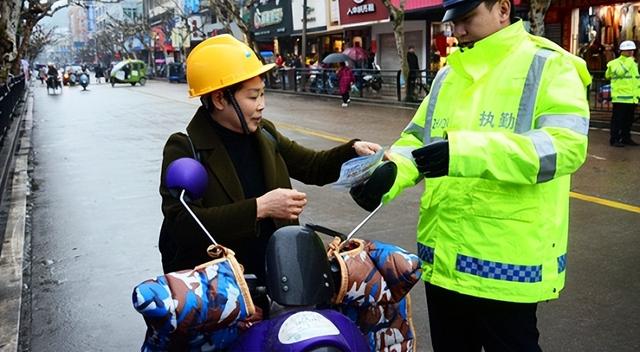 一年亏损4000万，全国陷入关停潮，曾经的金饭碗如今咋就成了冷门