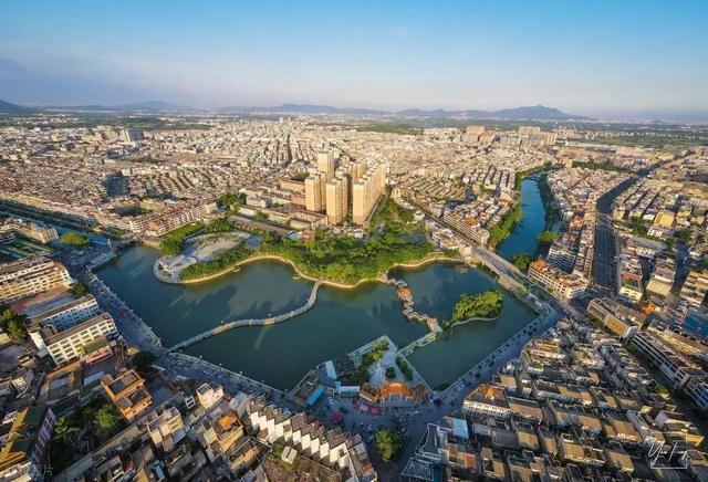 广东这座“低调”城市，名气被潮州汕头掩盖，却用美景征服全国