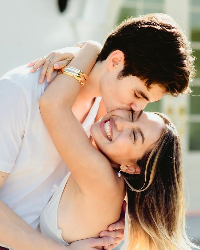 1米95俄罗斯男模结婚了，爷青结