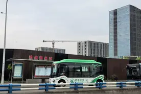 迎接开学季 重庆公交多条线路有调整图片