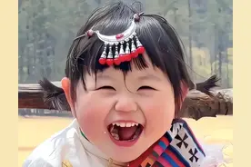 最小网红瑶一瑶4岁了，两千万粉丝，1岁开始赚钱至今未上幼儿园图片