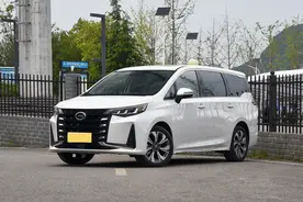 15万级家用MPV，空间宽敞、颜值高，舒适且实用，解读传祺M6图片