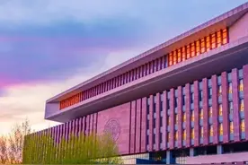 中央直管的武汉大学与南开大学谁更厉害一些？图片