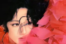 嘉行工作室发布迪丽热巴生日大片，并预告了热巴待播作品图片