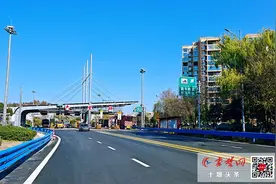 福银高速六里坪收费站匝道扩容工程完工，通行效率显著提升图片