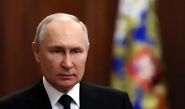 抢在特朗普开战前，普京政府通知美国	，俄要保一人，中方也介入了