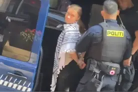 因参与“反以”抗议活动，瑞典“环保少女”通贝里在丹麦被捕图片