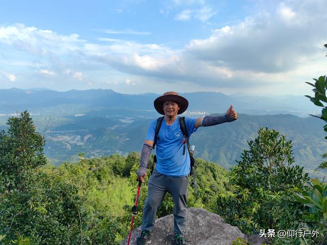 揭西猴面石徒步登山