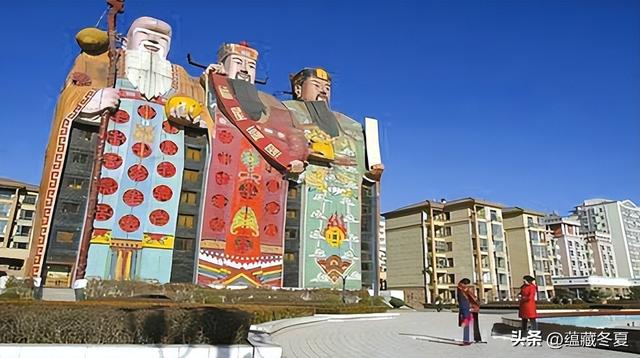 中国五大奇葩建筑：巨型“佛跳墙”一天就被拆除，柳州大夜壶上榜