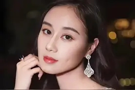 赌王最小千金何超欣图片