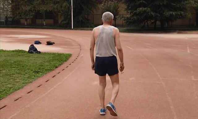 “经常运动”被推翻？医生建议：过了60岁，最好保持4个锻炼习惯