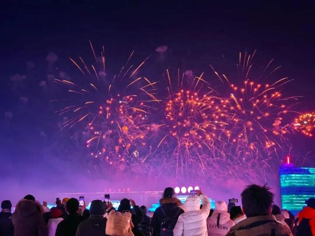 百万级烟花秀震撼上演！这一刻，长春美出天际！