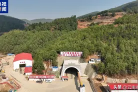 渝昆高铁云南段隧道已贯通40座图片