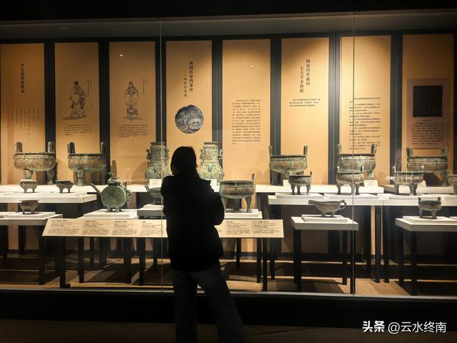 宝鸡这个县要是升成市，就改名猕猴桃市，简称“猕市”，看行不行