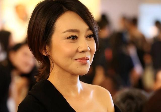 宁愿净身出户，也要与闫妮离婚的邹伟，19年过去现状如何