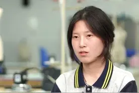 打脸了！北大网友质疑姜萍考试成绩，中科院博士说她写的比我还快图片