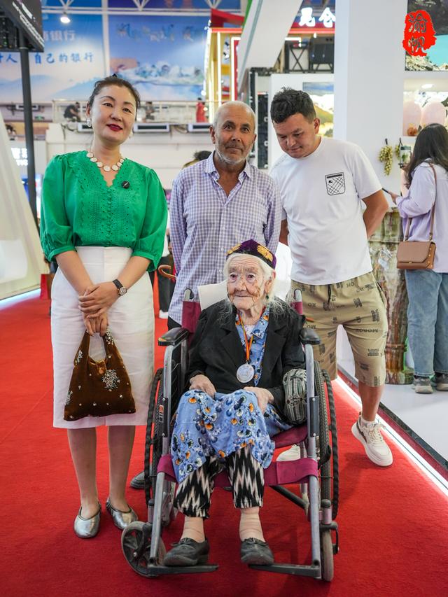 116岁老人都来打卡！第十五届喀交会到底藏着怎样的财富密码？