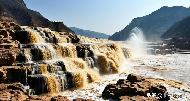 壶口在上，冬季的壶口瀑布果真不一样
