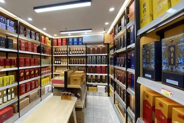 实体店纷纷倒闭，烟酒店却能日入斗金，小老板说：全靠这5点