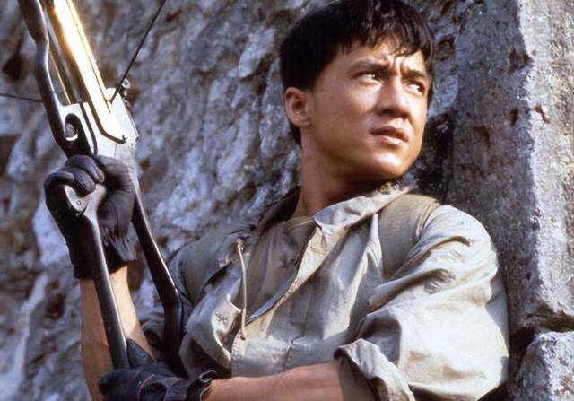 官媒出手！71岁成龙被传“去世”	，真相大白后才知受害者不止是他