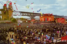 【华章】长江上的“天堑飞虹” ——南京长江大桥图片