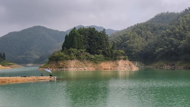湖南私藏的天空之镜！骑行邵阳河伯岭，遇见会变色的向阳湖