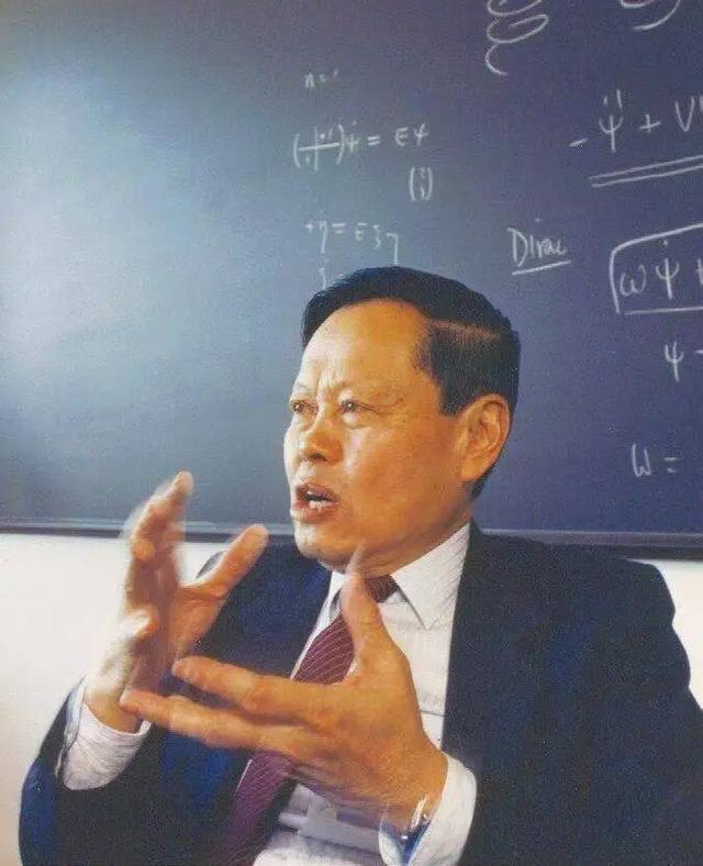 饶毅眼中的杨振宁：聪明优雅，他是我见过最聪明的人