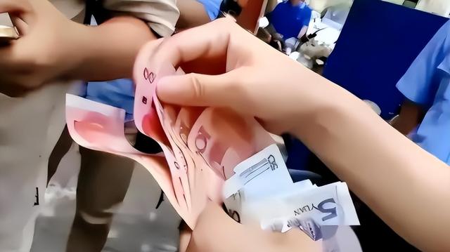 横行霸道3年，臭名昭著的杜大妈落网后，天津人的噩梦终于结束