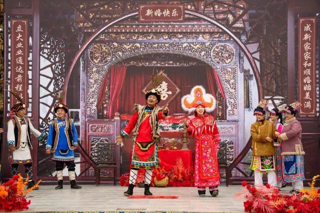 绝了！2h直抵彩林胜境！徒步遛娃冲绝版奖牌，集五福刮999足金！闹非遗羌年、吃刨汤羌宴！