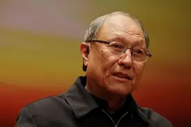 他拍《三国演义》耍大牌，临时辞演，王扶林大骂：曹操都跑路了图片