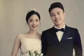 国乒姐弟恋结婚，婚礼含金量高，马龙樊振东孙颖莎等人送祝福！图片