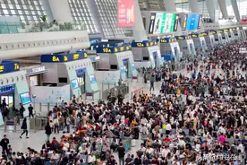 426.8万人次！长三角铁路单日客发创历史新高！图片