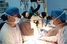 山东省立医院：云南2岁幼儿毁损性断指，手足外科17小时成功再植图片